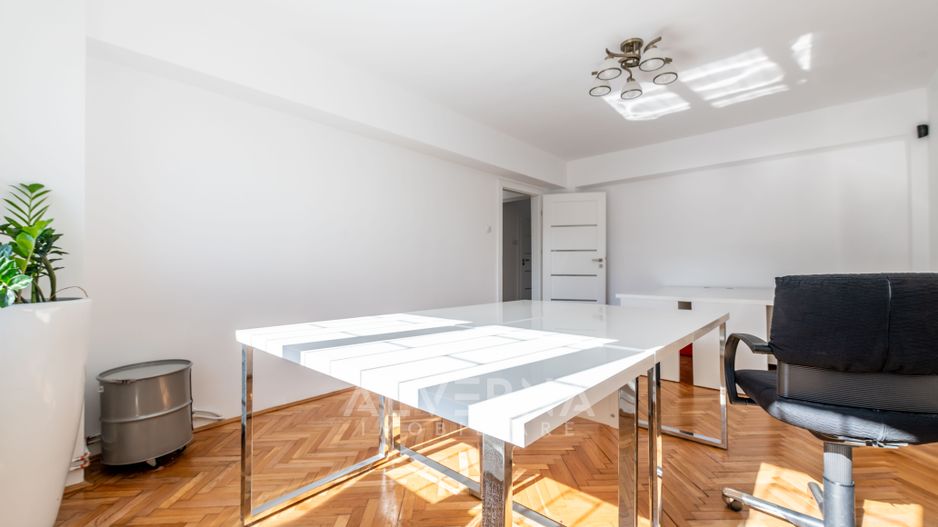 Spatiu birou 75mp + balcon | 3 camere | 2 bai | bucatarie | Cipariu - Poză 2