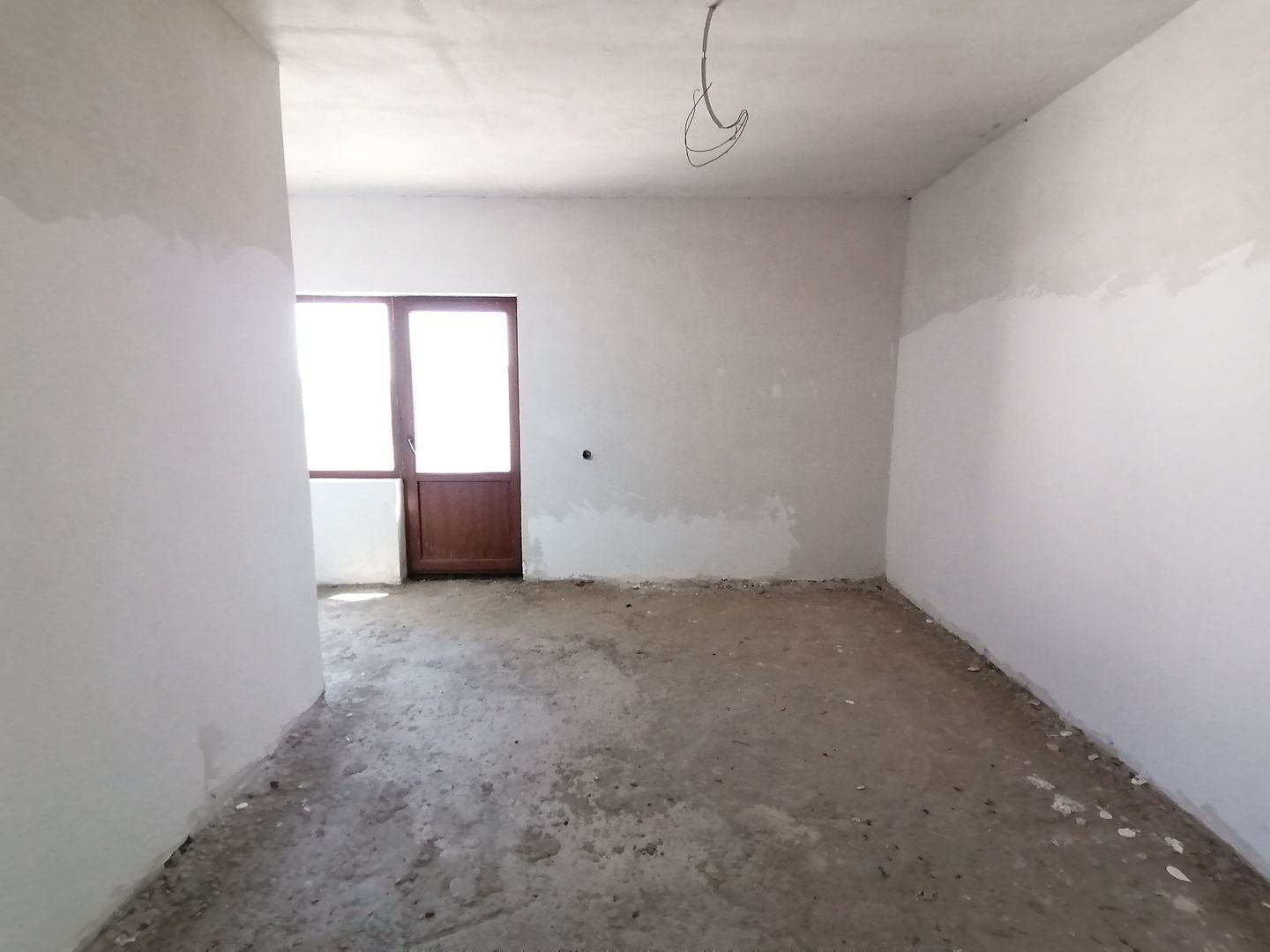 Casa P+1 - comuna 1 Decembrie - str. Victoriei - Poză 10