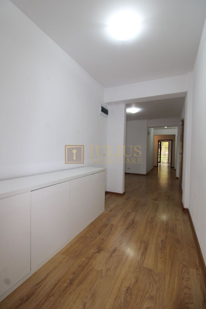 8 incaperi, 2 bai, centrala proprie, 3 locuri de parcare; Lipovei. - Poză 13