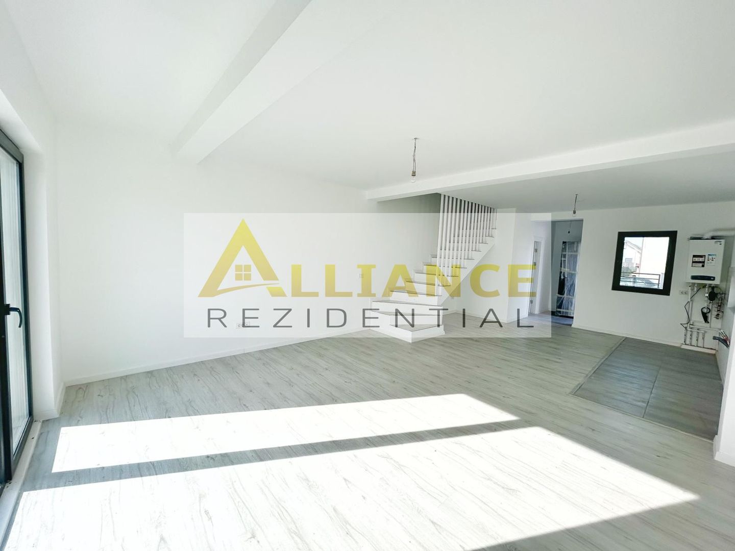 Vila tip duplex | P+1E+Pod | 3 camere | 2 bai - Poză 7