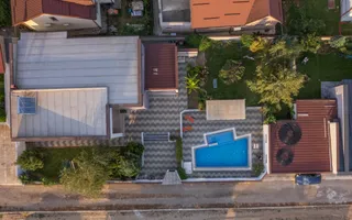 Vilă 342 mp cu piscină și 800 mp teren / 4 dormitoare / Pleașa - Poză 20