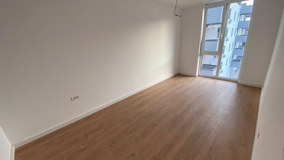 Apartament bloc nou 4 camere - Poză 11