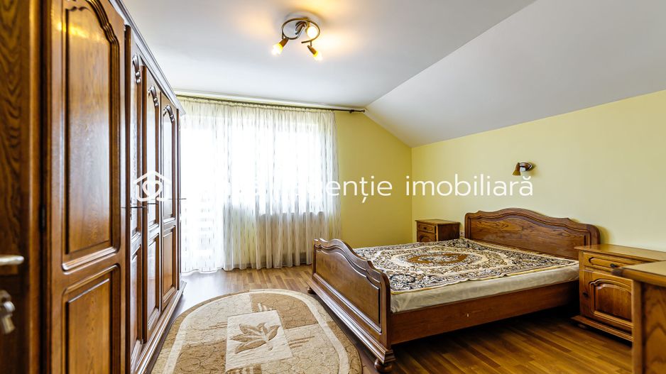 Pret redus Vilă spațioasă la intrare în Zimandcuz - Poză 5