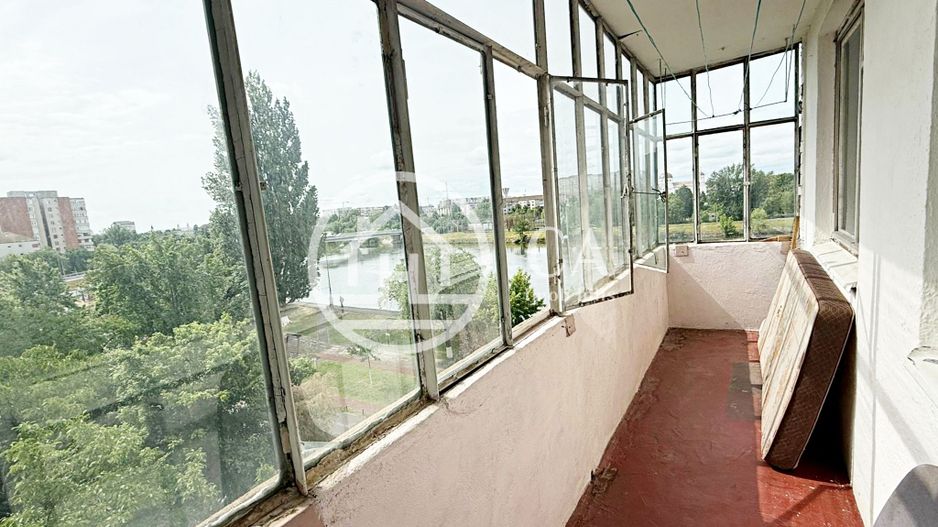 Apartament cu 3 camere de inchiriat in zona  Rogerius, Oradea - Poză 11