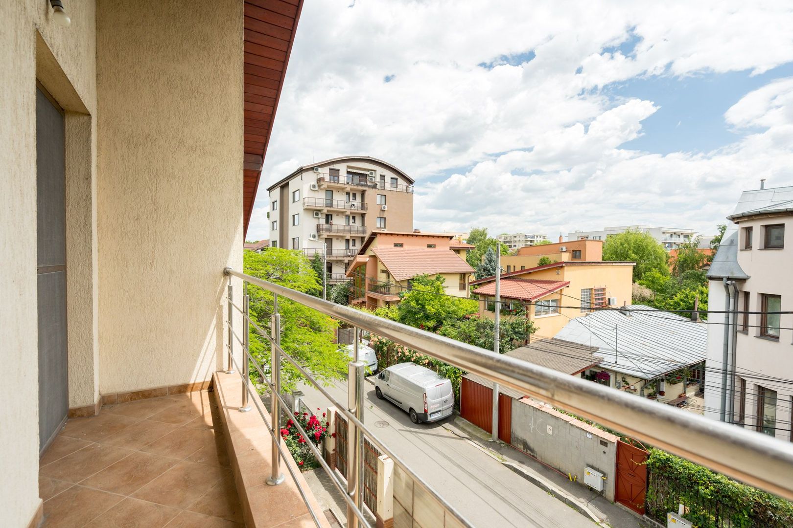 COMISION 0% - Baneasa/ Dobrogeanu Gherea-Garlei casa P+1+M 6 camere curte 550mp - Poză 37