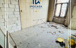 De vânzare Apartament 3 camere de renovat B-dul Decebal Arad - Poză 10