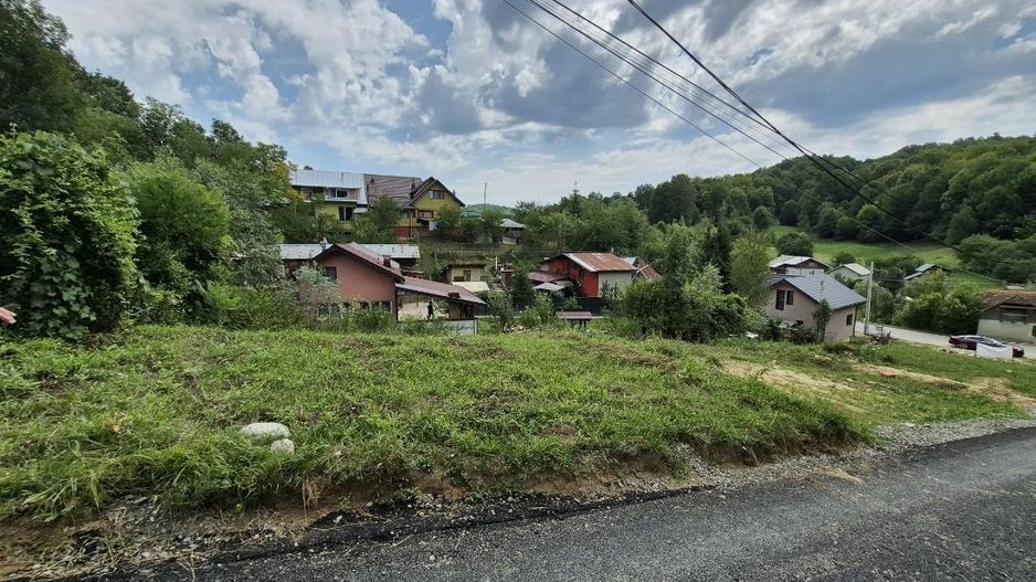 Teren intravilan-935 mp-dubla deschidere, Breaza-Valea Tarsei - Poză 8