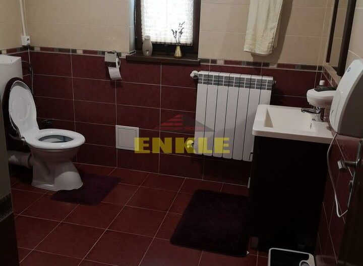 Casa 4 camere  P+1, situata in Manastirea Doamnei, pret 180000 euro neg - Poză 7