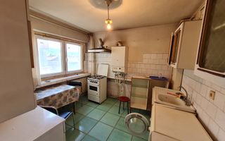 Apartament 4 Camere, Etaj 3, Decomandat, Zona Parc Cetate - Poză 8