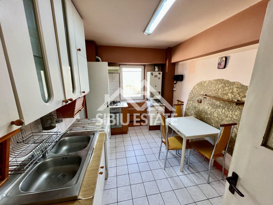 Apartament 4 camere etaj 3 intermediar  str Abatorului/Gara Mare  - Poză 5