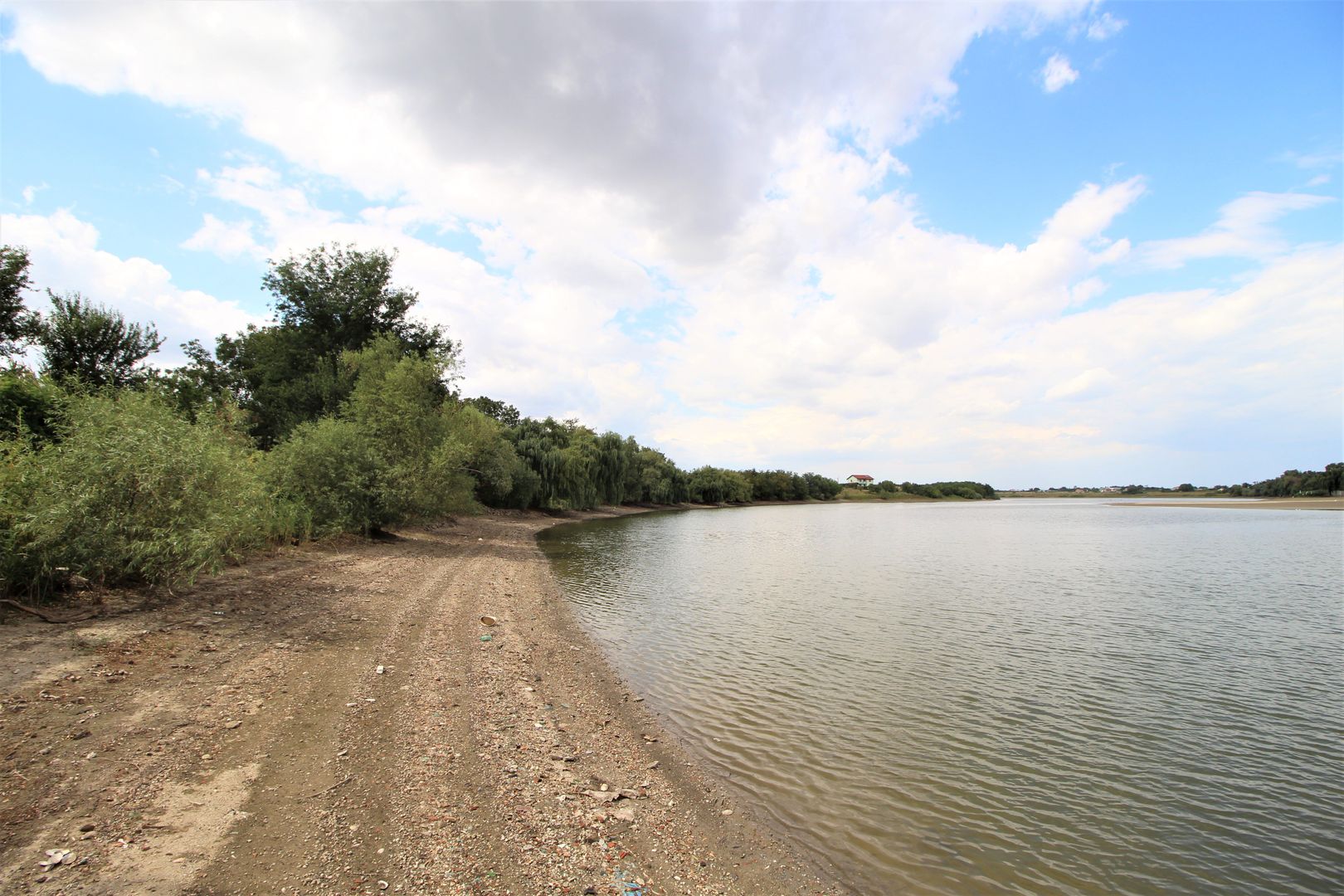 Casa deschidere lac 14 metri teren 878 mp in Samurcasi Crevedia Buftea - Poză 14