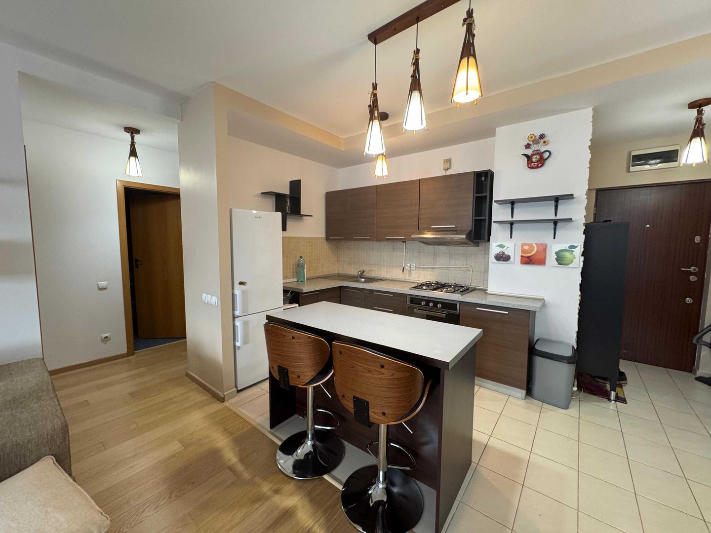 Apartament 3 camere LUX, 2 băi, 2 balcoane, centrală, parcare inclusă, boxă - Poză 6