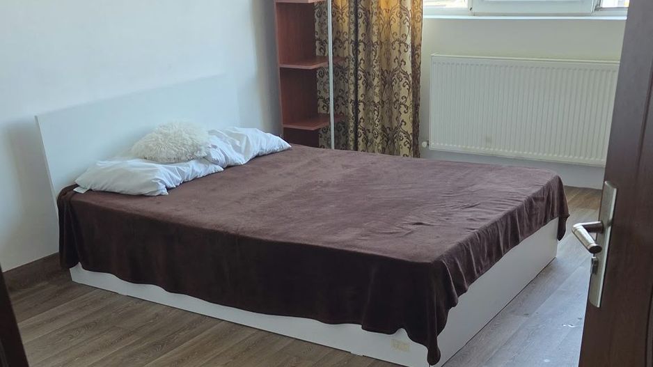 Garsoniera decomandata. Zona Aurel Persu. Cu Centrala proprie. An 2012. - Poză 1