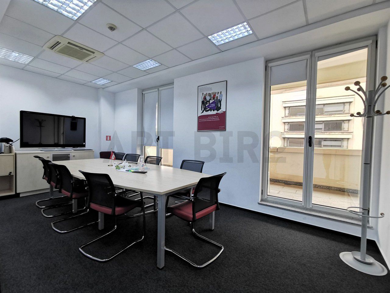 Zero comision, 195mp birou mobilat, terasa 160mp, Cotroceni, 3' metrou - Poză 2