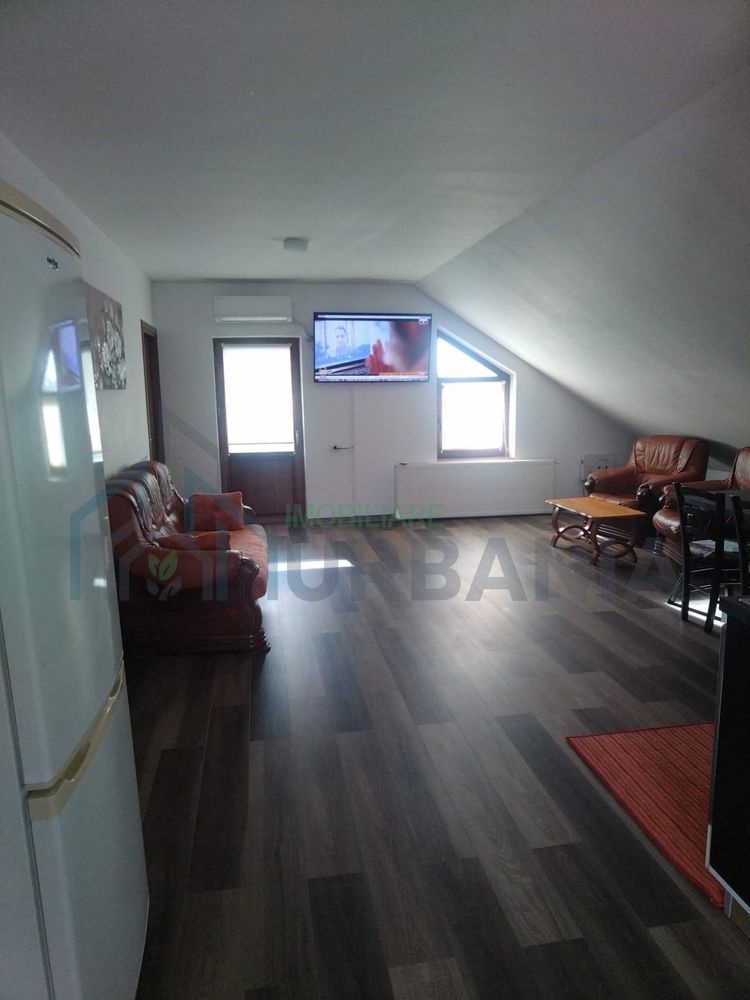 Inchiriez mansarda la casa - Poză 1