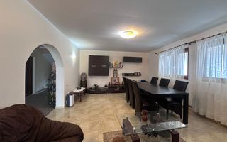 Casă de vânzare în Pucioasa! - Poză 7