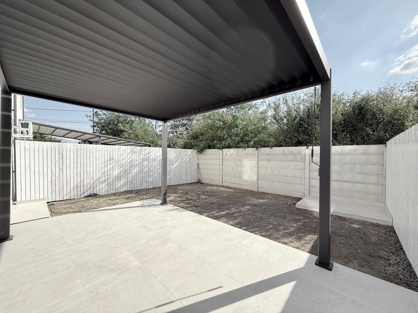 Vila tip duplex | 6 camere | 186mp utili | 2 locuri de parcare | Millo - Poză 1