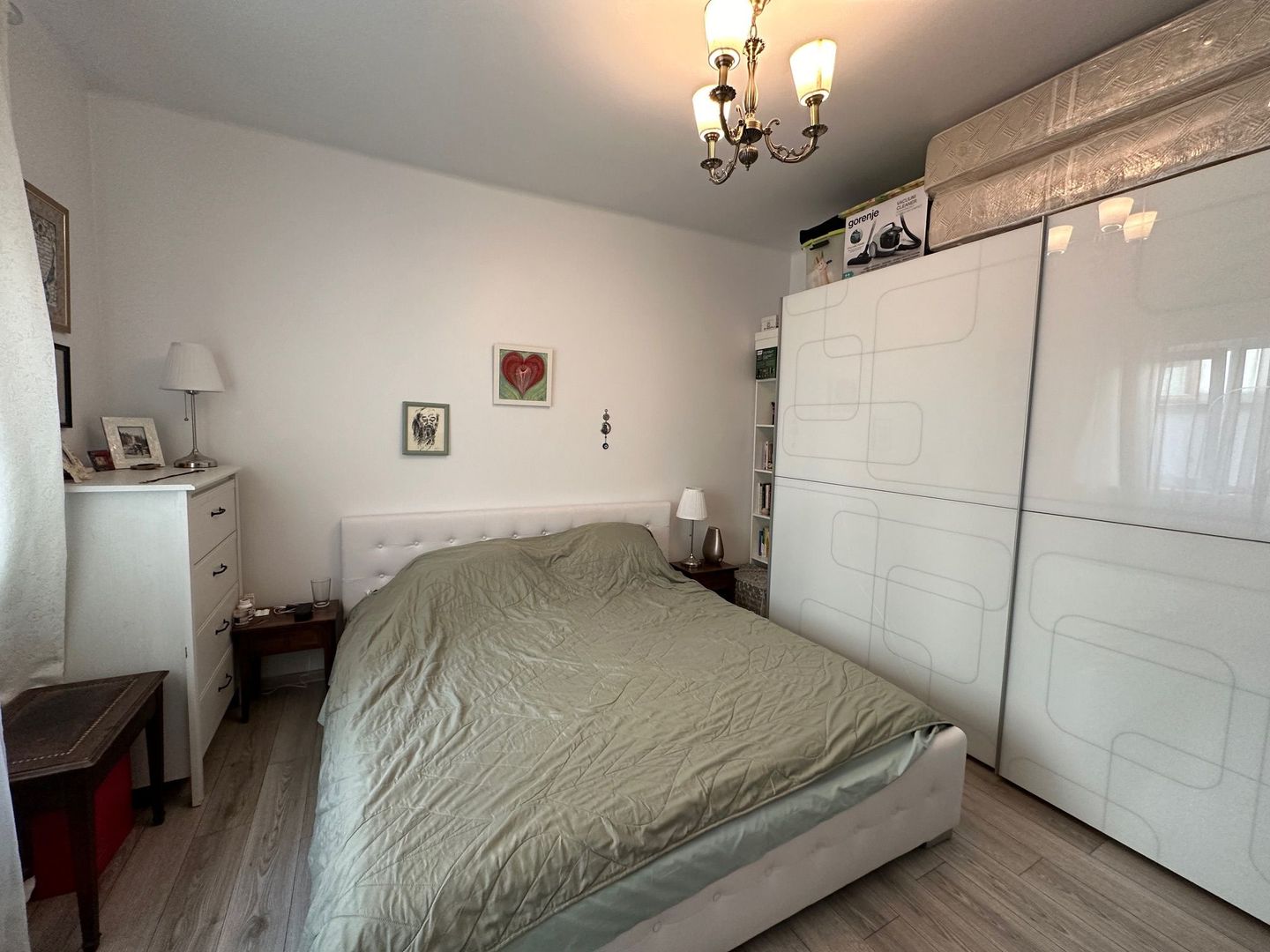 APARTAMENT COMPLET RENOVAT FOISORUL DE FOC - Poză 3