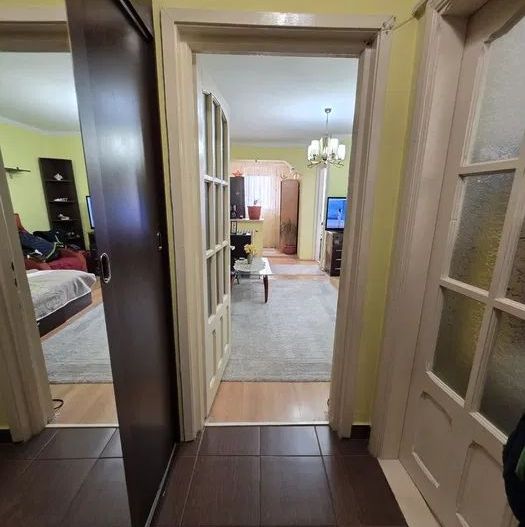 Apartament cu o cameră de vânzare în Craiova - Poză 12