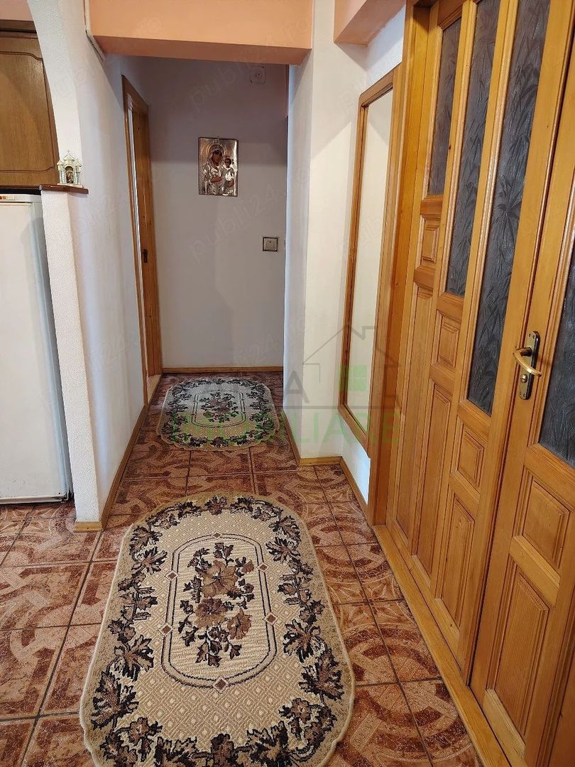 Apartament 3 camere decomandat, etaj 1, 2 balcoane și garaj – Râșnov - Poză 8