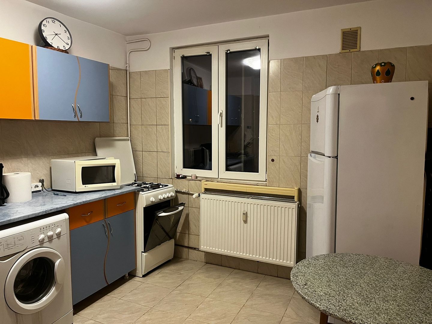 Apartament 2 camere decomandat, etaj 4, renovat, metrou 1 Decembrie 1918 - Poză 9