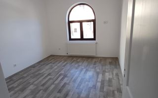 Casă renovată complet în 2023 | Zona centrala | 4 camere - Poză 4