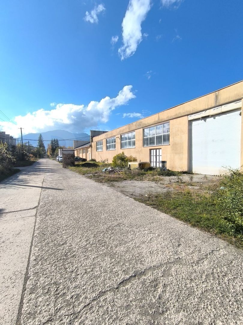 Hală de vânzare – Parcul Industrial Tohanul Vechi, Zărnești - Poză 1