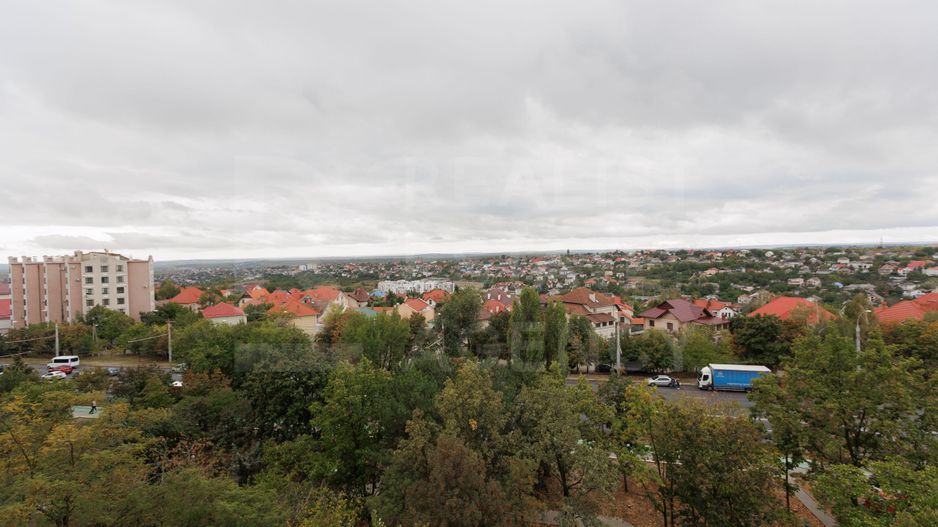 Vânzare, apartament, 3 camere, strada Miorița ,Centru. - Poză 2