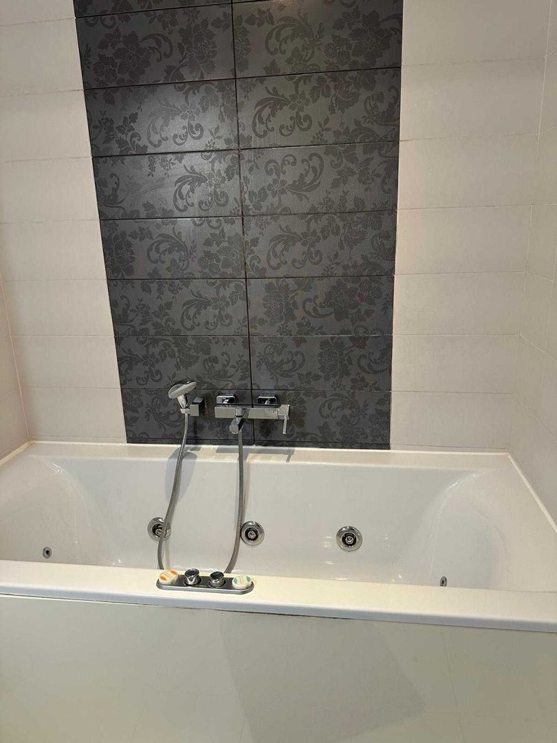 Penthouse cu terasă generoasă | 3 camere | Iancu Nicolae - Poză 5