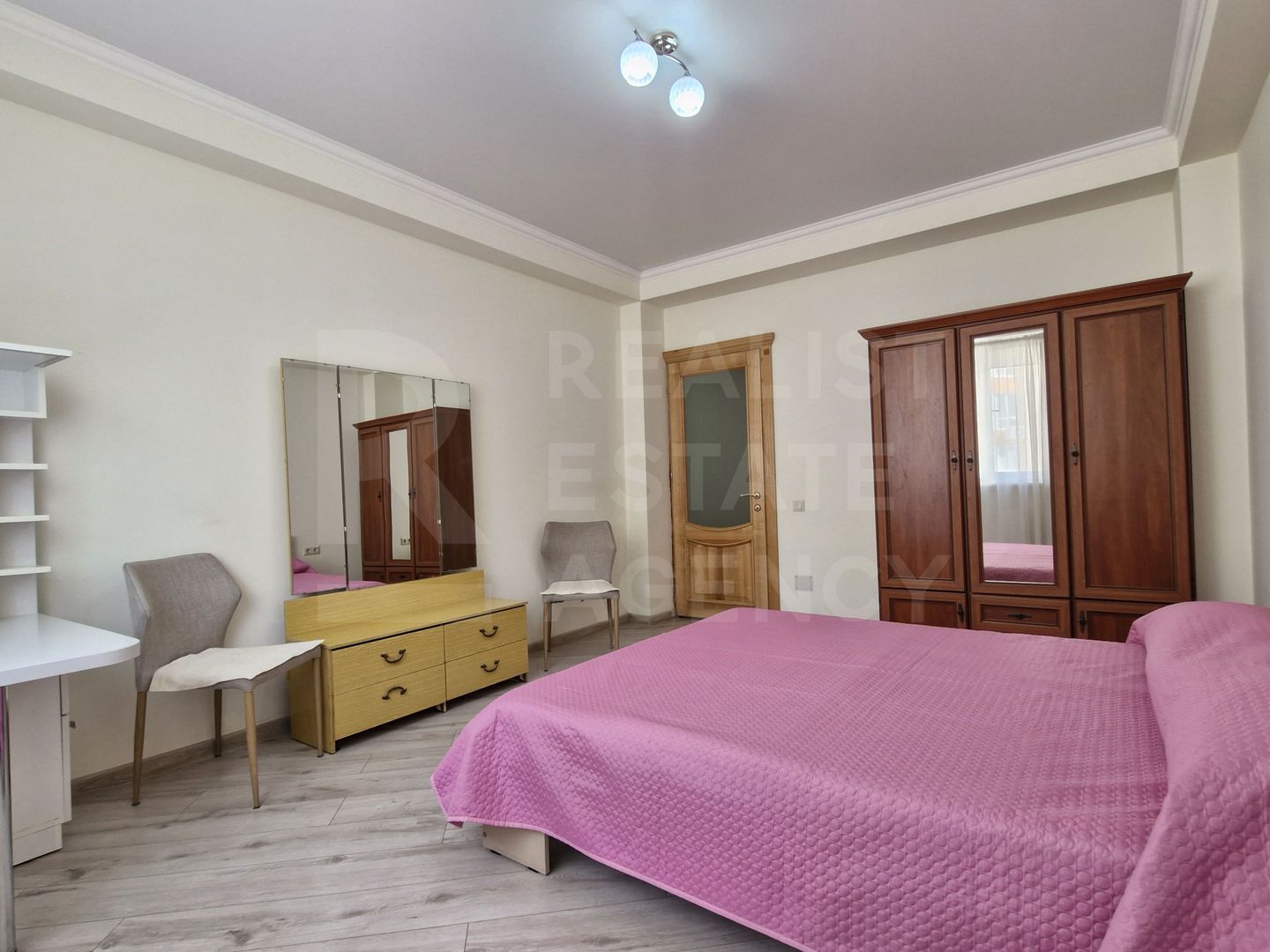 Chirie, apartament, 2 camere, strada Melestiu, Centru - Poză 5