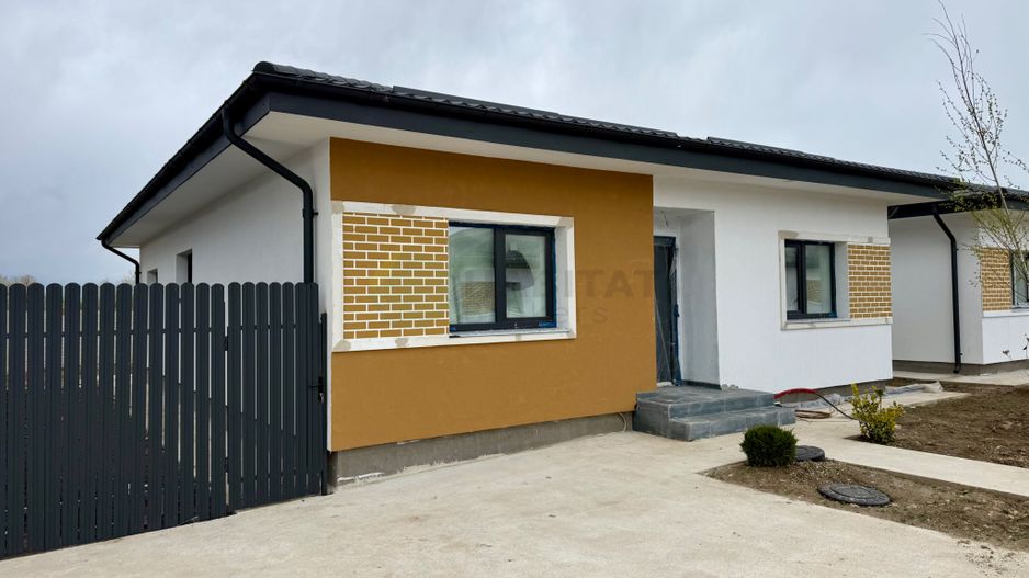 Casa 4 camere pe parter-Tunari | Teren 400 mp - Poză 10