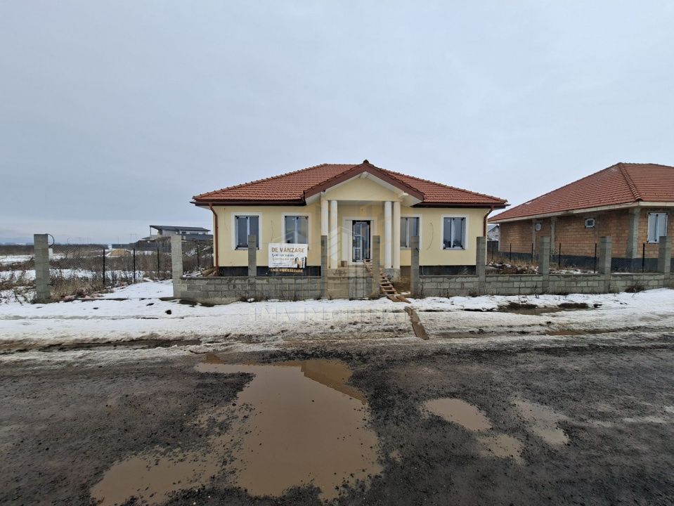 Ocazie! Casa individuala 4 camere Sanpetru Brasov - Poză 1