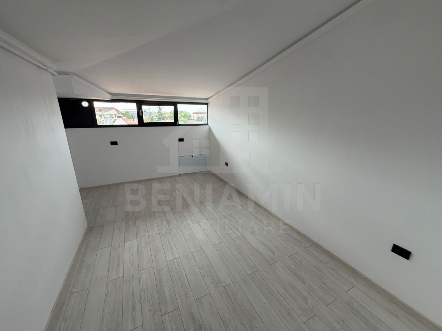 Apartament-Bloc Nou-Gradina Botanica-Etaj 3-Centrala-La Cheie-Liber - Poză 2