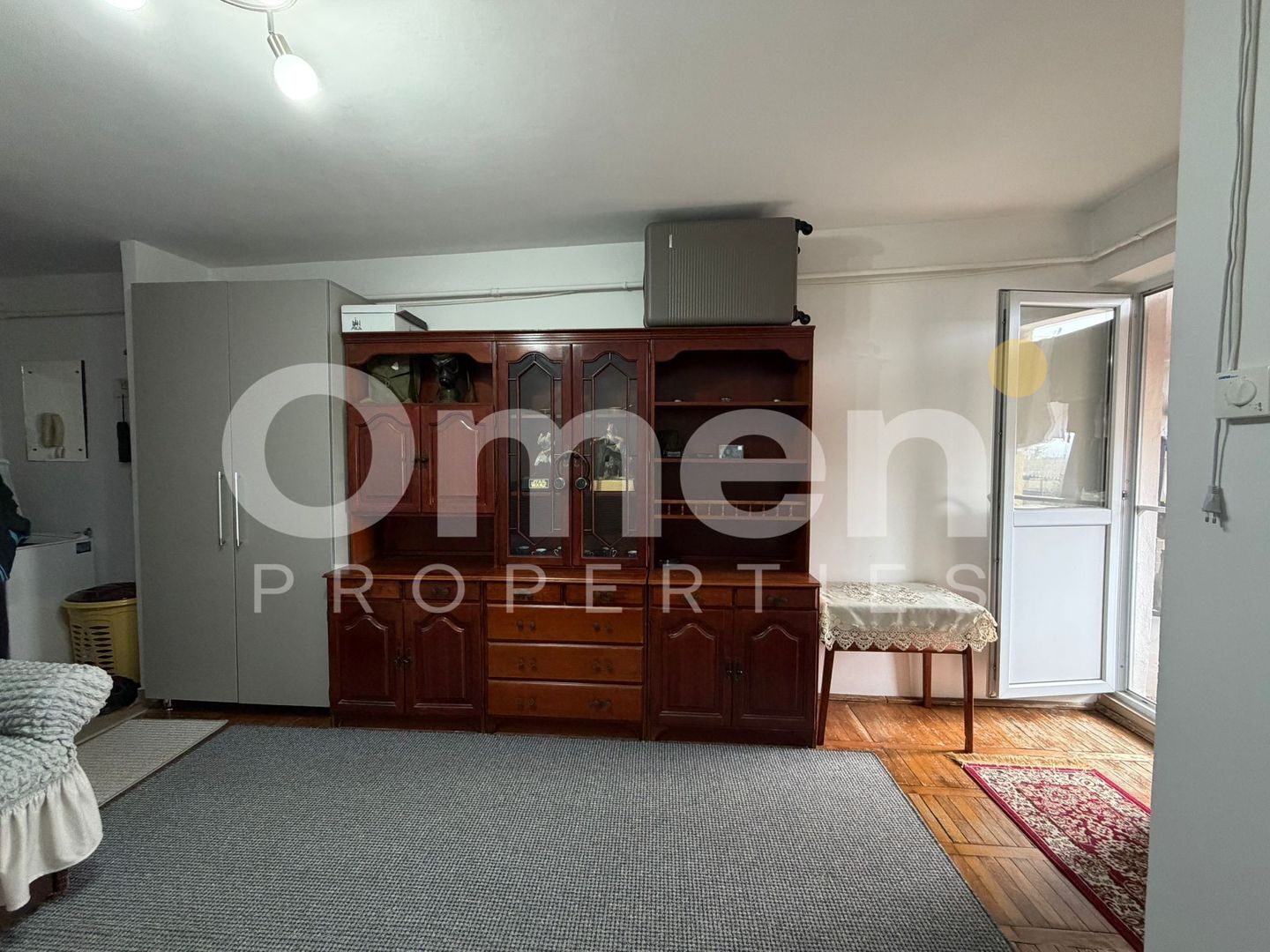 Garsoniera renovata cu balcon, etaj 4 cu acoperis, zona Garii - Poză 2