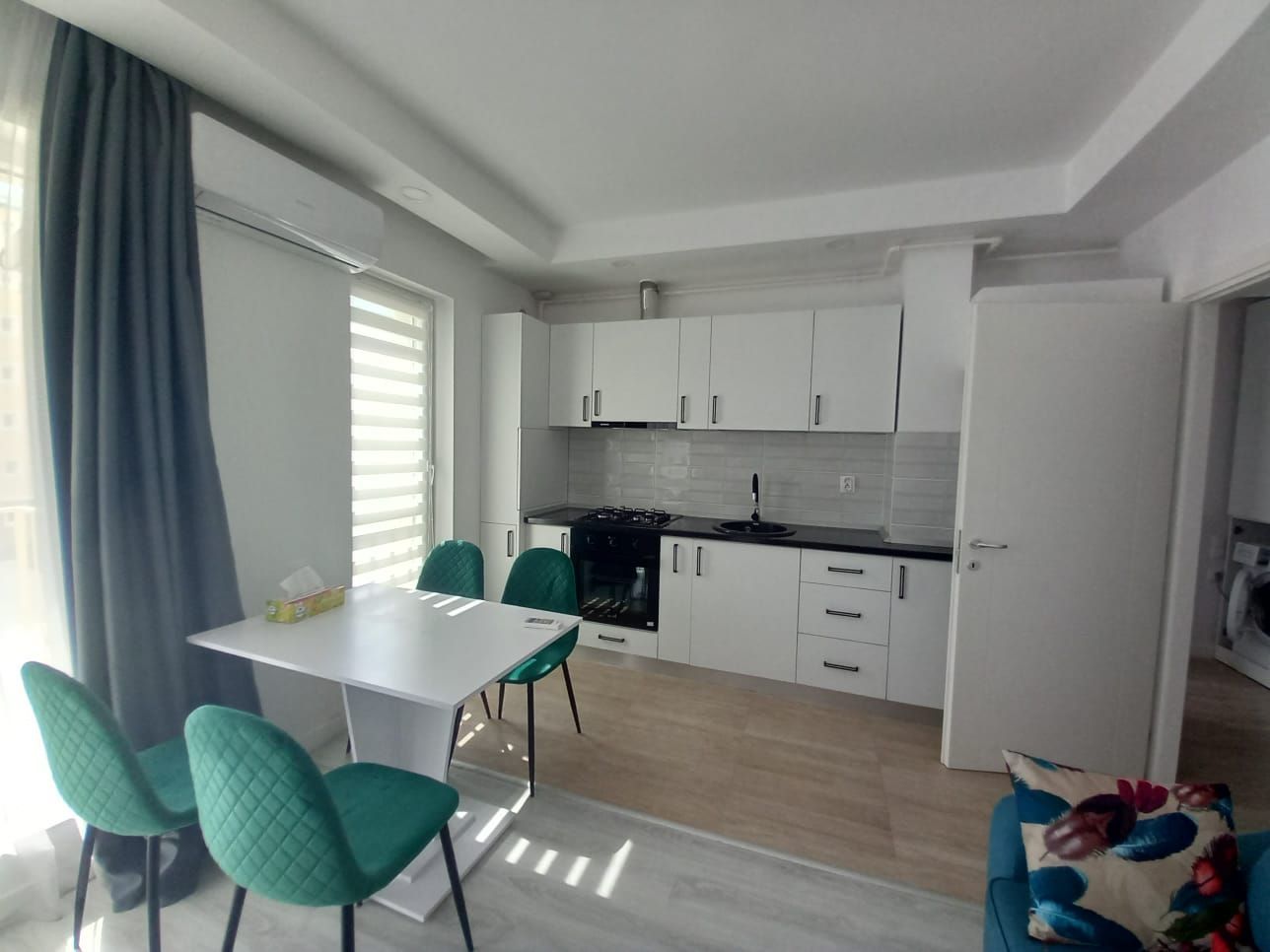 Apartament 3 camere Ansamblul Rezidential Cosmopolis - Poză 3