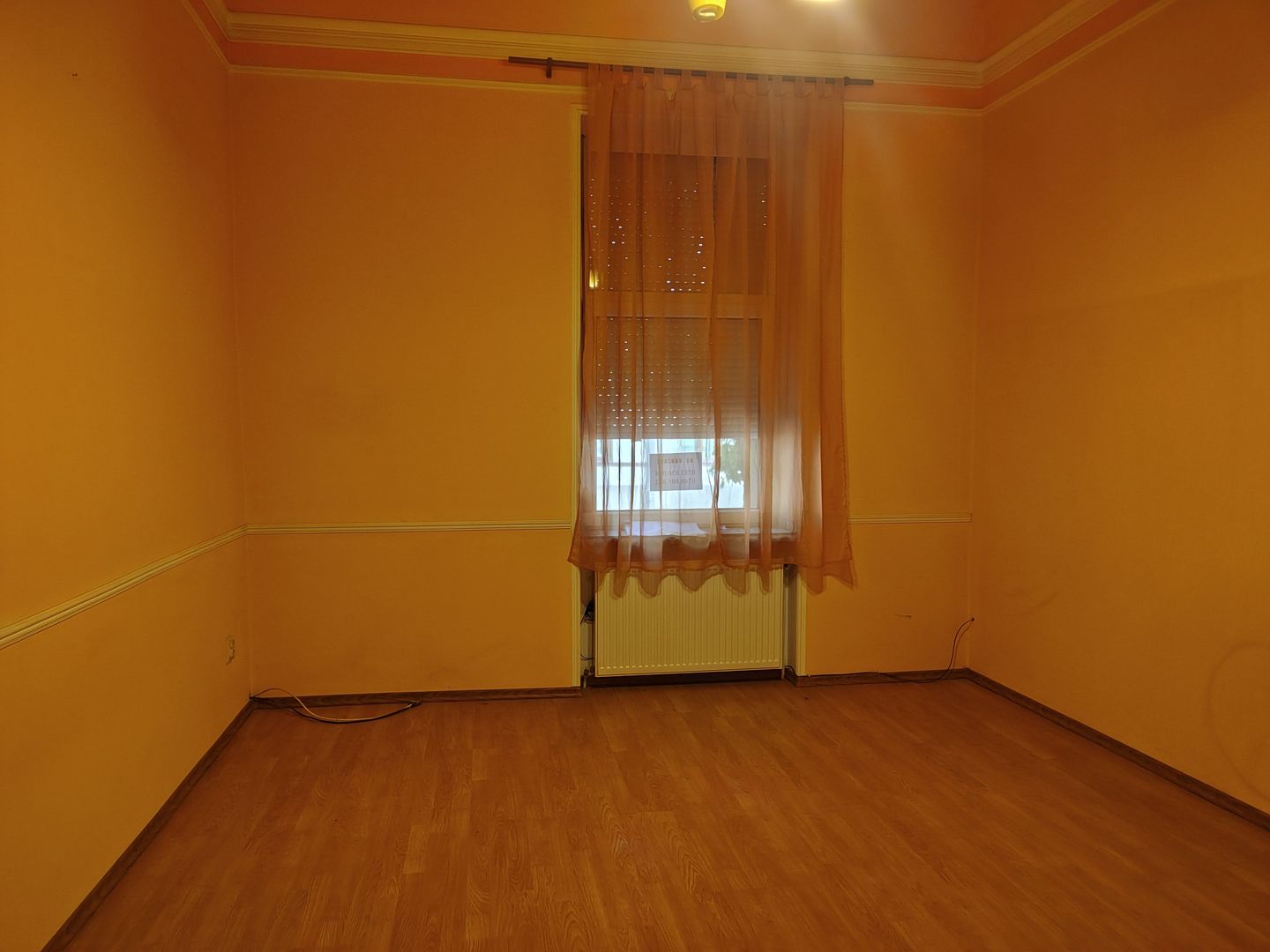 Apartament la casă cu front stradal,  str. M. Eminescu. 119 900 E. - Poză 2
