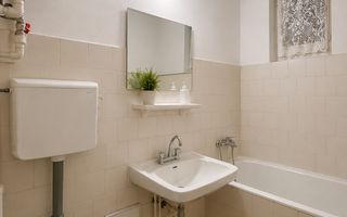 De vanzare apartament 2 camere, Centru - Poză 3
