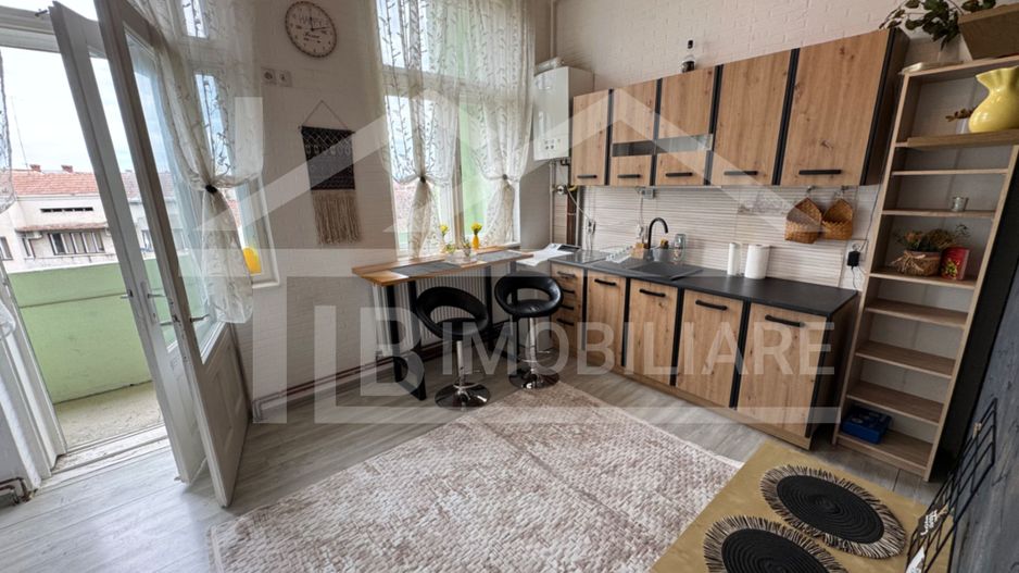 Apartament cu o cameră, 50mp, Zona Ultracentral - Poză 4