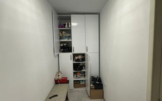Apartament cu 3 camere, renovat modern, mobilat si utilat, zona CENTRU; - Poză 8