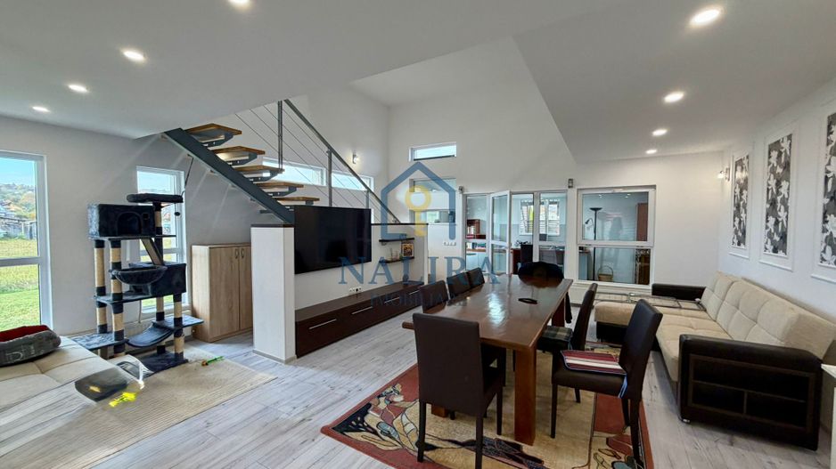 Casă superbă Remetea Chioarului - Poză 3