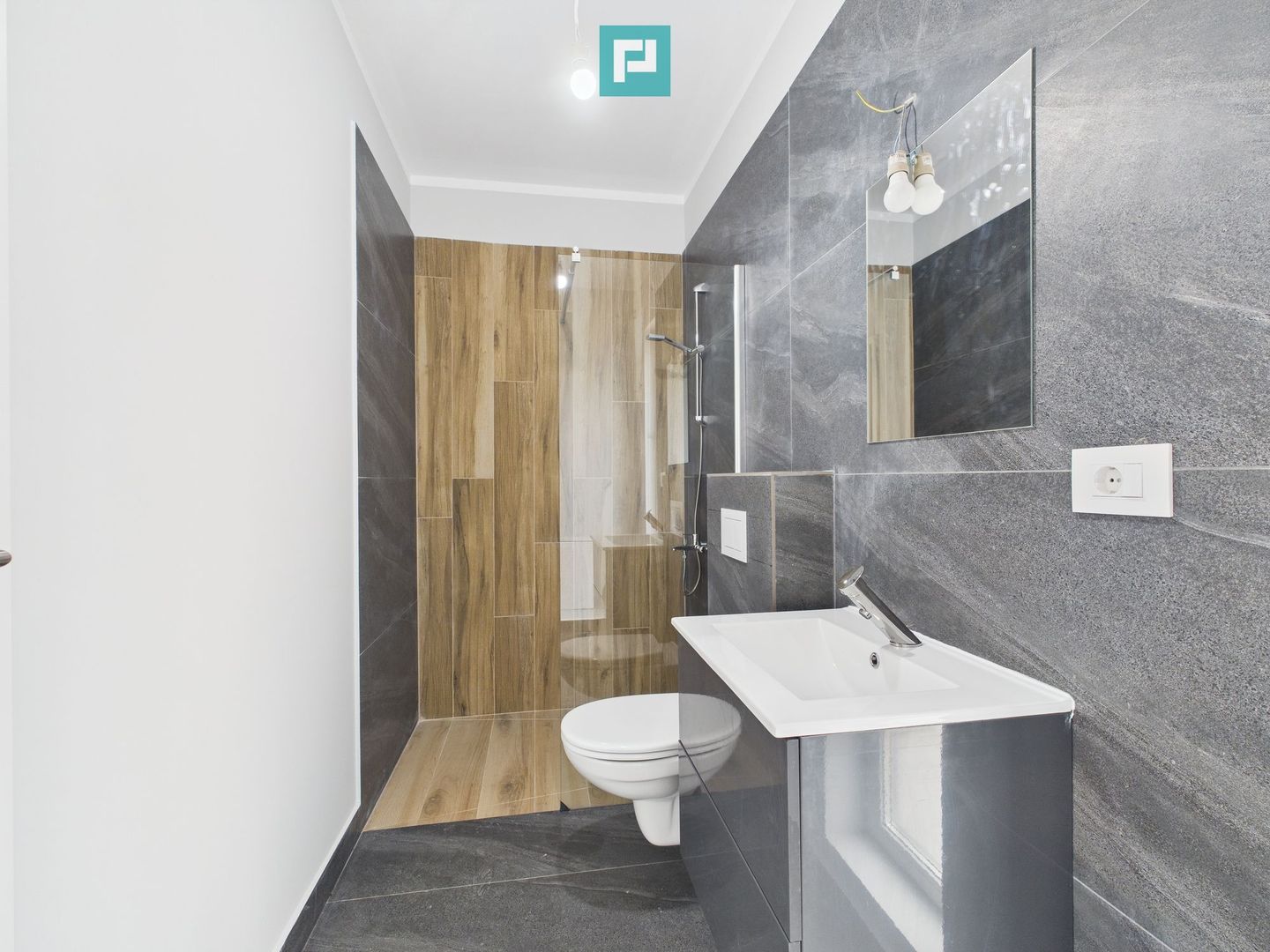 Casă Nouă si Modernă în  Remetea Mare - Poză 26