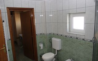 Casă / Vilă cu 3 camere de vânzare în zona Bartolomeu - Poză 127
