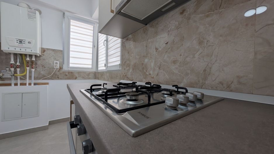 Apartament nou, 2 camere, mobilat/utilat premium + parcare subterană - Poză 12
