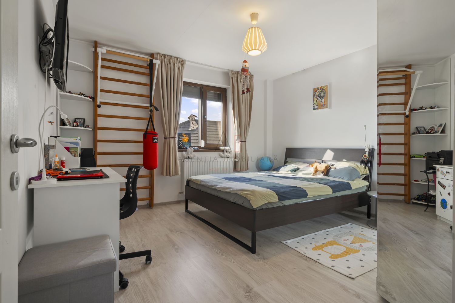 Casă P+1+M I curte 500 mp — Comision 0 - Poză 13