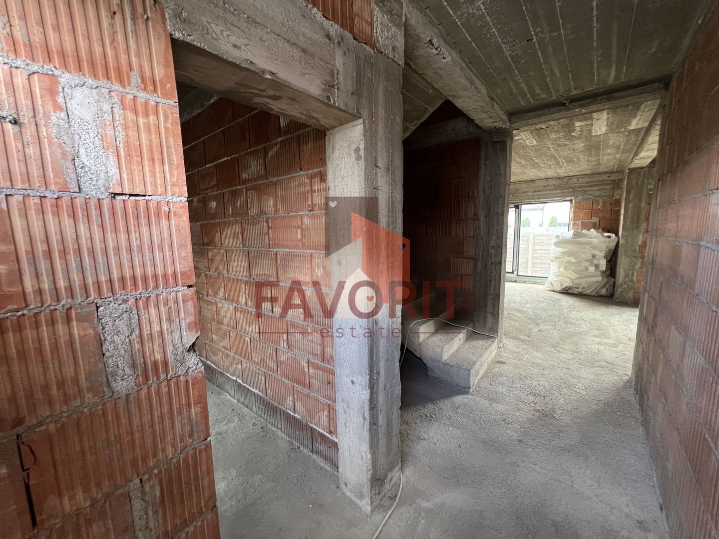 Duplex 4 camere | 3 bai | Giroc - Satu Batran - Poză 9