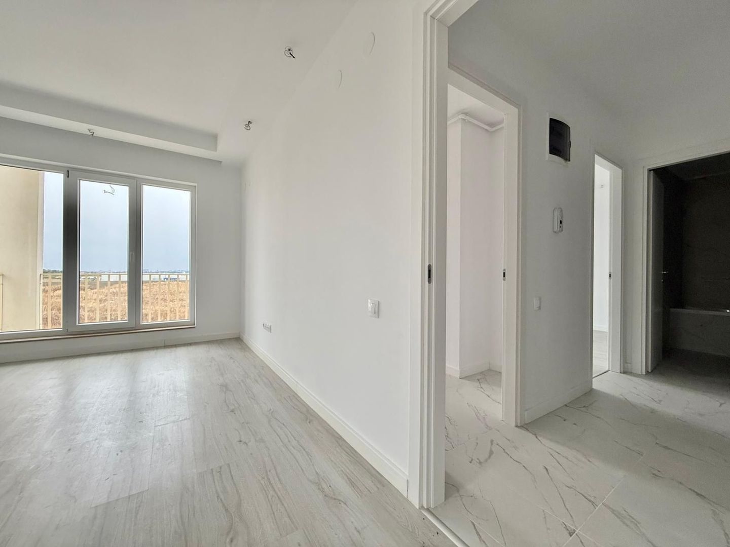 COSMOPOLIS - Apartament cu 2 camere - Poză 1