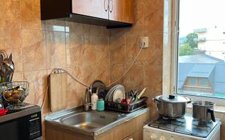 Apartament cu 1 cameră, etaj 3/4, 30 mp utili, zona Piața Rușilor - Poză 3