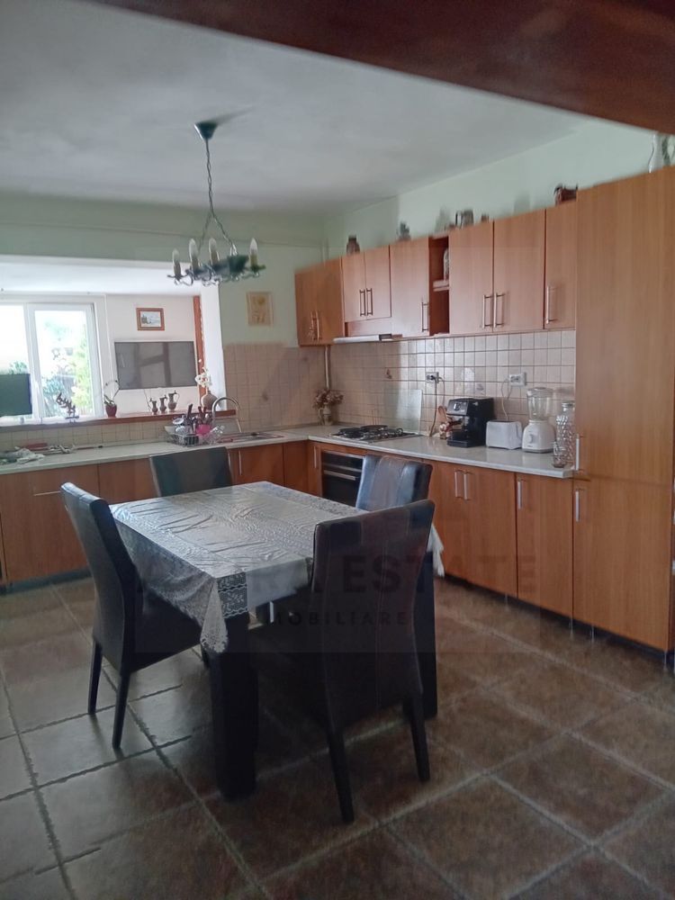 Casa cu etaj 113 mp utili curte libera 350mp garaj cu pod Gusterita - Poză 7