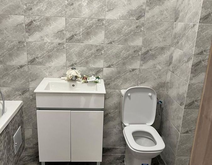 Apartament 2 camere, centrală proprie, mobilat complet, bloc nou, lift - Poză 4