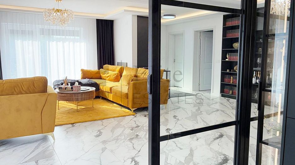 Casa premium cu 4 camere in Cartierul Episcopia din Oradea - Poză 7